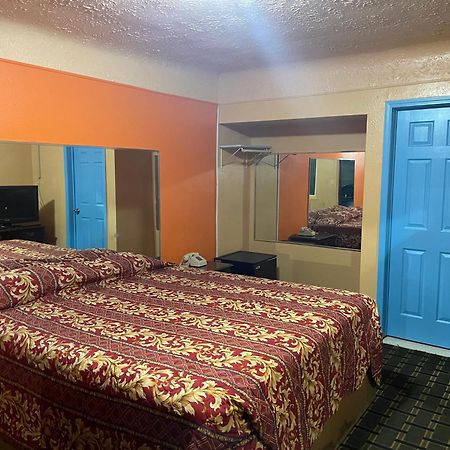 Deluxe Inn Motel Детройт Экстерьер фото